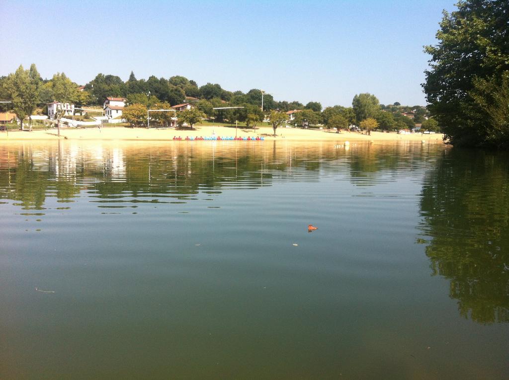Lake House St Pee Sur Nivelle แซ็ง-เป-ซูร์-นีแวล ภายนอก รูปภาพ